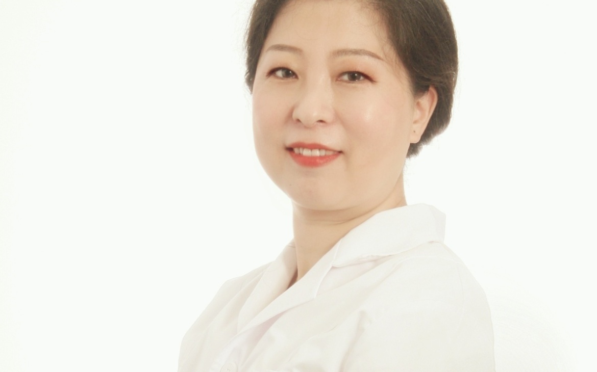 Baishuang Leng, acupuncturist